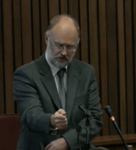 dixon demonstrating arm position